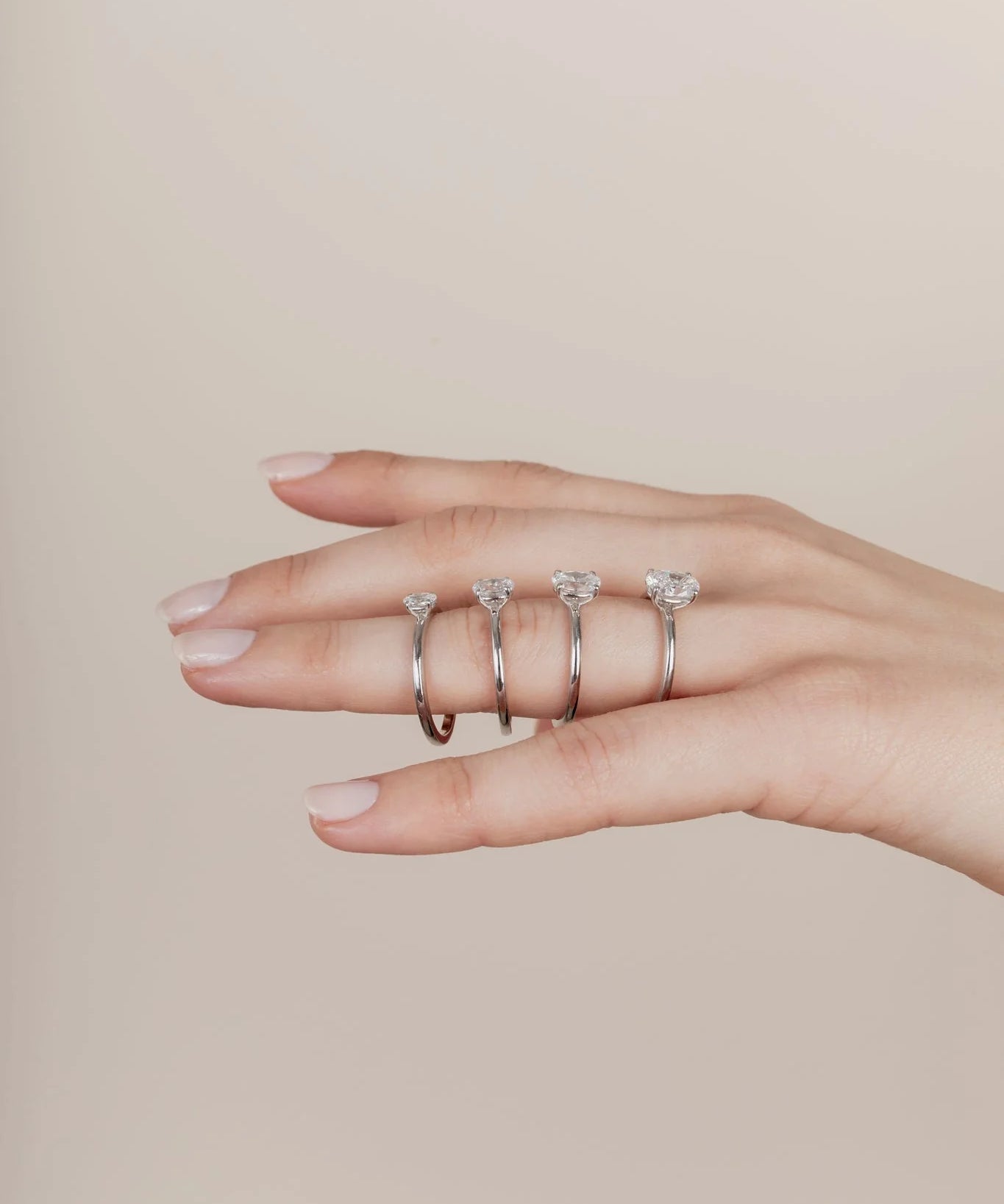 The Oval Solitaire
